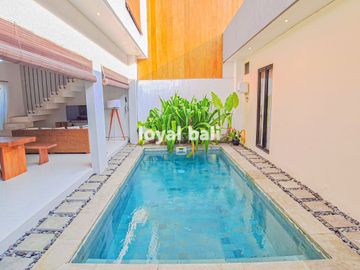 Villa, Modern Tropical Villa in Jimbaran – Prime Location Near Beach