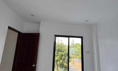 Duplex House For Sale  For Sale in Maitim 2nd East Tagaytay City (outside subd)-MC