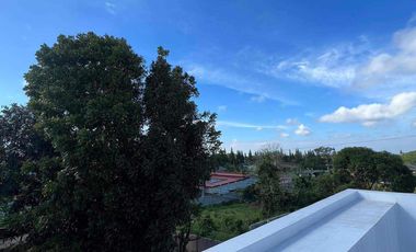 Duplex House For Sale  For Sale in Maitim 2nd East Tagaytay City (outside subd)-MC