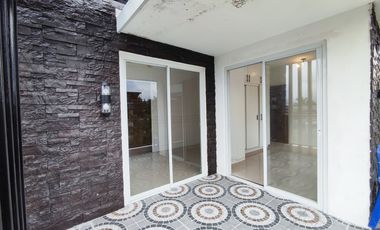 House and Lot For Sale in Maitim 2nd Central Tagaytay City (outside subd)-MC