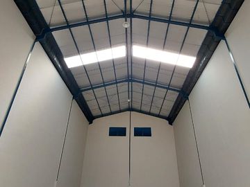 Disewakan Gudang dengan Kantor Lantai 2 | Eraprima M. Toha Tangerang