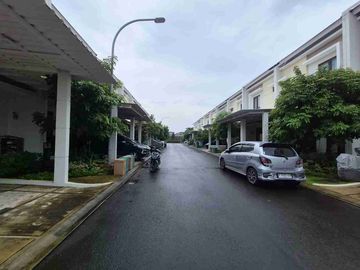 Dijual Rumah minimalis siap huni dalam Cluster Burgundy di Summarecon Bekasi