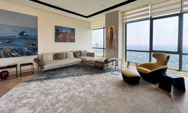 For Sale: Bi-Level Penthouse with Private Roof Decks & Swimming Pool at Bellagio Tower 3, BGC