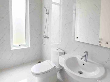 Jual Rumah Cantik Hook 2 Lantai Di Lavista Banten Tangerang