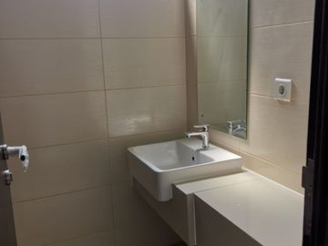 Rumah Siap Huni di Cluster Mahakam JGC – LT 120 m², Non Furnished