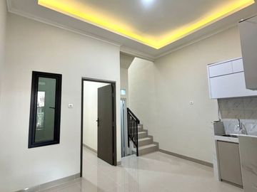 Dijual rumah baru dan siap huni di cipondoh makmur