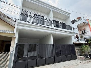 Dijual rumah baru dan siap huni di cipondoh makmur