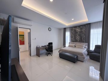 Rumah Semi Furnished Lebar 12 Cluster Menteng Village Gading Serpong