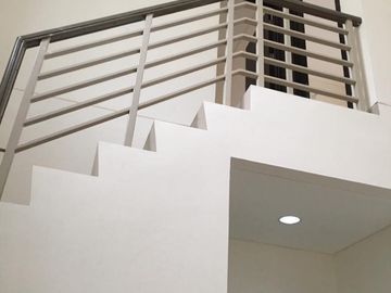 Rumah Siap Huni di Cluster Shinano – AC 3 Unit, Gordyn, Kanopi Belakang
