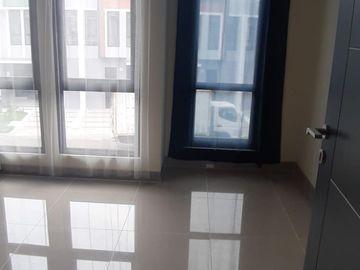 DIJUAL RUMAH BARONI SUMMARECON SERPONG