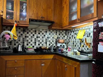 Dijual dan Disewakan Apartement Sudirman Park High Floor 3BR Full Furnished