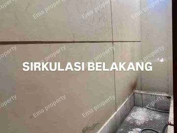Dijual rumah di Gayungsari dekat A. yani