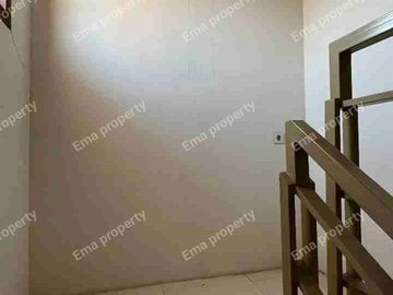 Dijual rumah di Gayungsari dekat A. yani