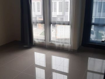 DIJUAL RUMAH BARONI SUMMARECON SERPONG