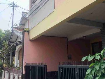 rumah 3lantai murah di kawasan strategis jarang ada