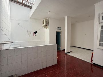 Rumah Eksklusif Nirwana Executive Rungkut – Akses Cepat ke Tol & Pusat Kota