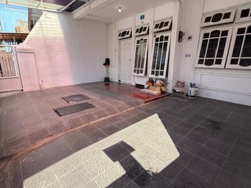 Rumah Eksklusif Nirwana Executive Rungkut – Akses Cepat ke Tol & Pusat Kota