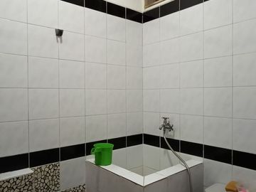 Rumah 2 Lantai Siap Huni di Taman Modern Cakung – Full Dak, Baja Ringan, 3+1 KT, LT 160 m²