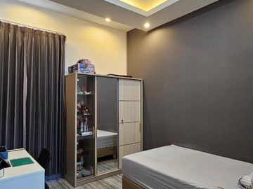 FORSALE RUMAH MEWAH 3 LANTAI CITRALAND SURABAYA KOTA VG 104