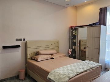FORSALE RUMAH MEWAH 3 LANTAI CITRALAND SURABAYA KOTA VG 104