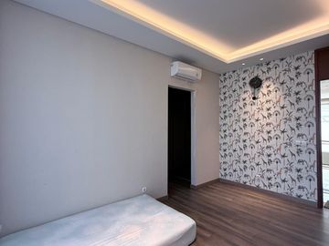 Rumah Mewah Full Furnished, Siap Huni Navapark Cluster Lyndon - BSD