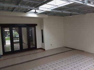 Dijual Rumah di Kota Baru Parahyangan, Siap Huni Tatar Wangsakerta