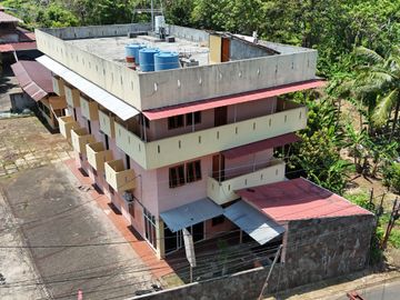 DIJUAL PENGINAPAN 3 LANTAI DI KOTA MANADO