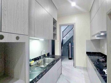Dijual Rumah Siap Huni Cluster Crystal Gading Serpong