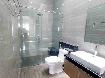 Dijual Rumah Siap Huni Cluster Crystal Gading Serpong