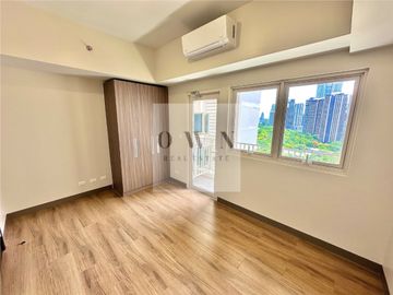 Smart Home 1 Bedroom | Park Mckinley West, Fort Bonifacio | Rent to Own For Sale