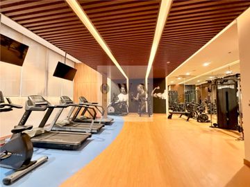 Smart Home 1 Bedroom | Park Mckinley West, Fort Bonifacio | Rent to Own For Sale