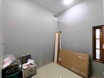 Rumah Baru Full Furnished Mewah di Kawasan Ums
