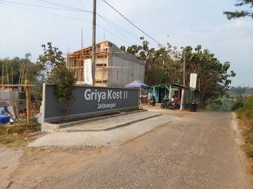 FOR SALE: Readystock boarding house near the Unpad Jatinangor campus