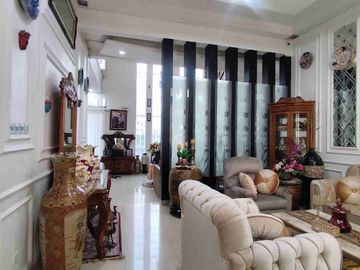 Dijual Rumah Mewah Nyaman Semi Furnished Privasi Tinggi Lokasi Bank Raya Palembang