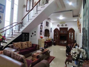 Dijual Rumah Mewah Nyaman Semi Furnished Privasi Tinggi Lokasi Bank Raya Palembang