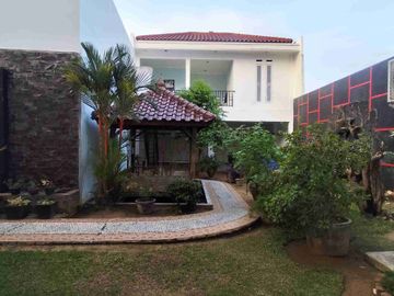 Dijual Rumah Mewah Nyaman Semi Furnished Privasi Tinggi Lokasi Bank Raya Palembang