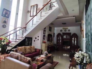 Dijual Rumah Mewah Nyaman Semi Furnished Privasi Tinggi Lokasi Bank Raya Palembang