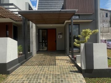 Rumah 1 lantai mezanine harga 900Jt-an, FREE PPN, 5 Menit ke Tol BSD