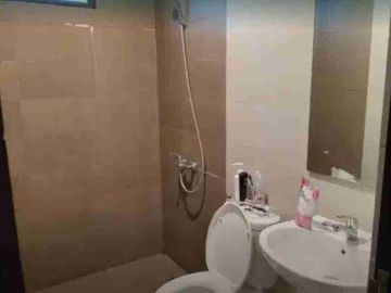 Dijual rumah bonus Furmish Sumarecon Bekasi