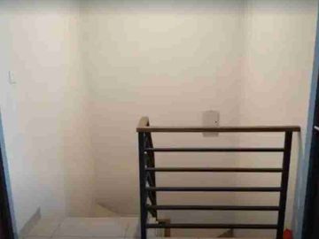Dijual rumah bonus Furmish Sumarecon Bekasi