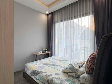 Dijual Rumah Blossomville The Green BSD SHM Semi Furnish Selatan Rapi Terawat