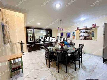 Dijual Murah Rumah Bagus Full Furnish Taman Surya