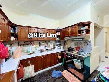 Dijual Murah Rumah Bagus Full Furnish Taman Surya