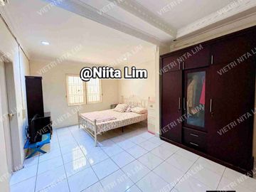 Dijual Murah Rumah Bagus Full Furnish Taman Surya