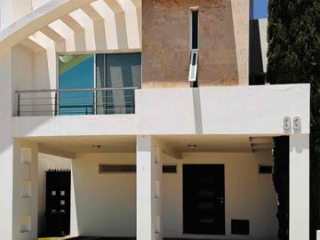 CASA EN RENTA EN RESIDENCIAL HORIZONTES I