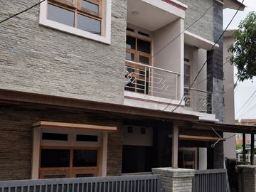 Rumah 2 LT Murah Strategis di Antapani Bandung
