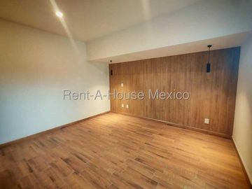 Carretas vendo casa recien remodelada y muy moderna 4 recamaras + servio 4 baños