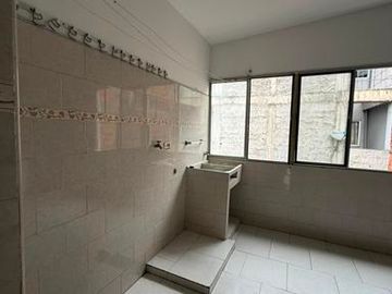 ALQUILO EXCELENTE APARTAMENTO DUPLEX AL SUR DE CALI EN PRIMERO DE MAYO