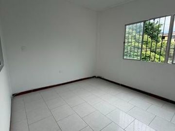 ALQUILO EXCELENTE APARTAMENTO DUPLEX AL SUR DE CALI EN PRIMERO DE MAYO