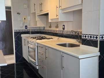 DEPARTAMENTO EN VENTA TRES RECÁMARAS